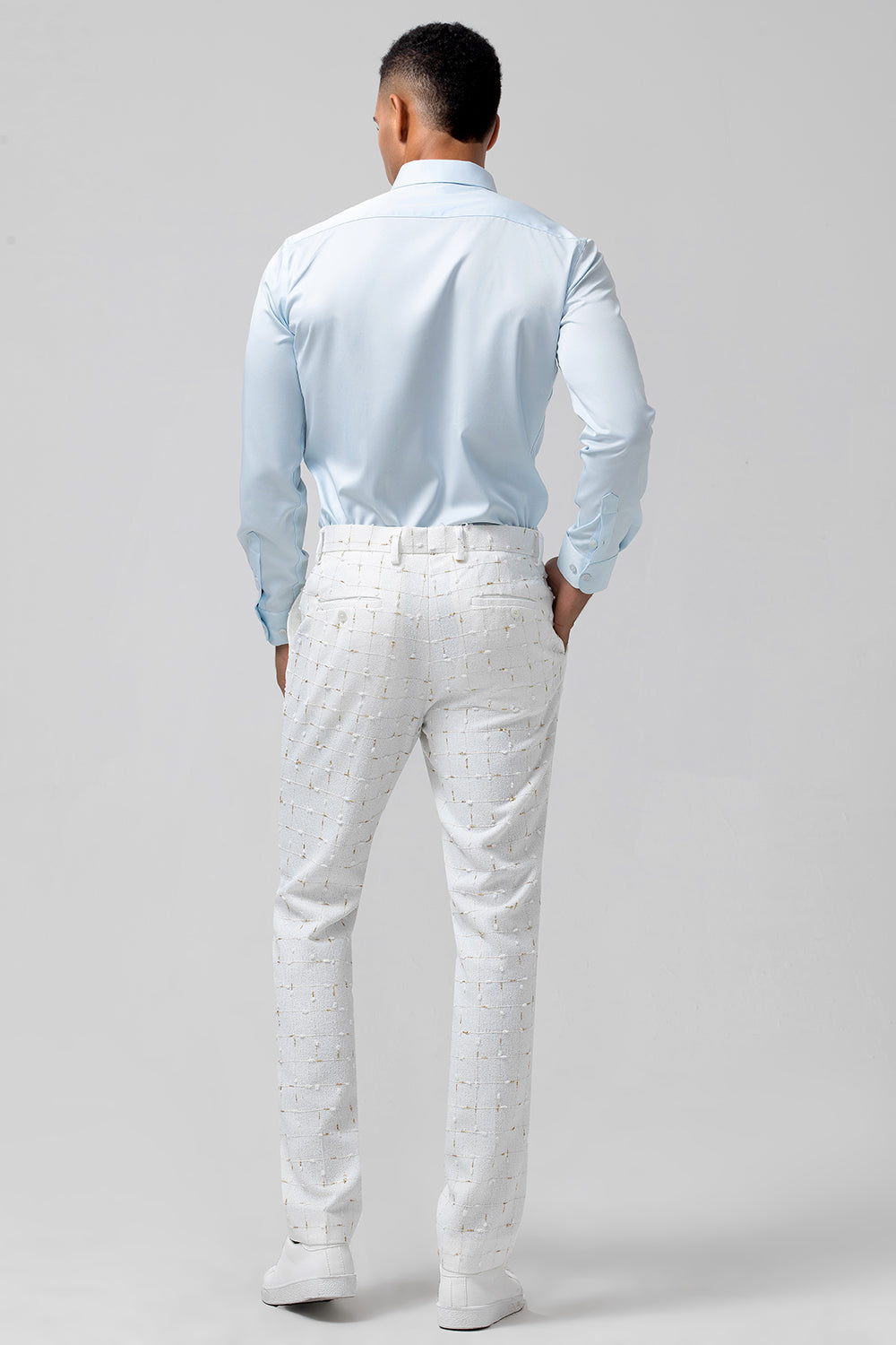 Trajes de novio para hombre de solapa de pico de botonadura sencilla a cuadros blancos