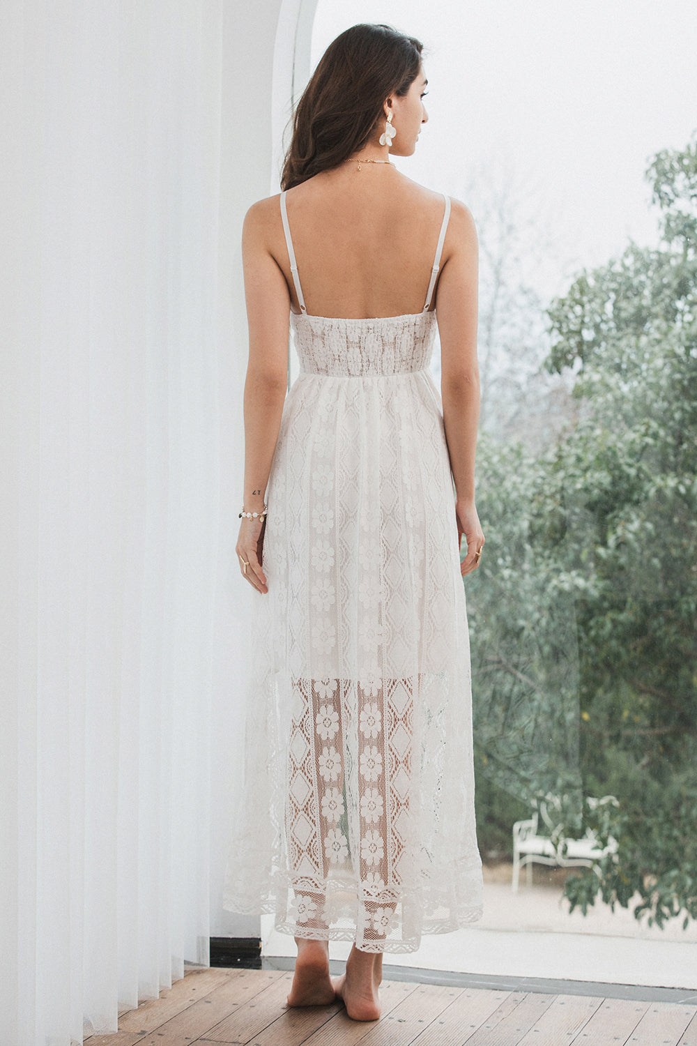 Tirantes finos Vestido blanco alto-bajo con encaje