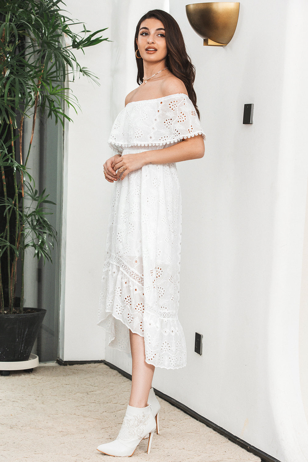 Vestido de fiesta de compromiso boho blanco alto bajo hueco