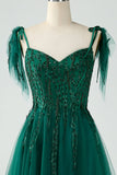 Vestido de fiesta largo de tul con tirantes de espagueti de línea A verde oscuro con abalorios