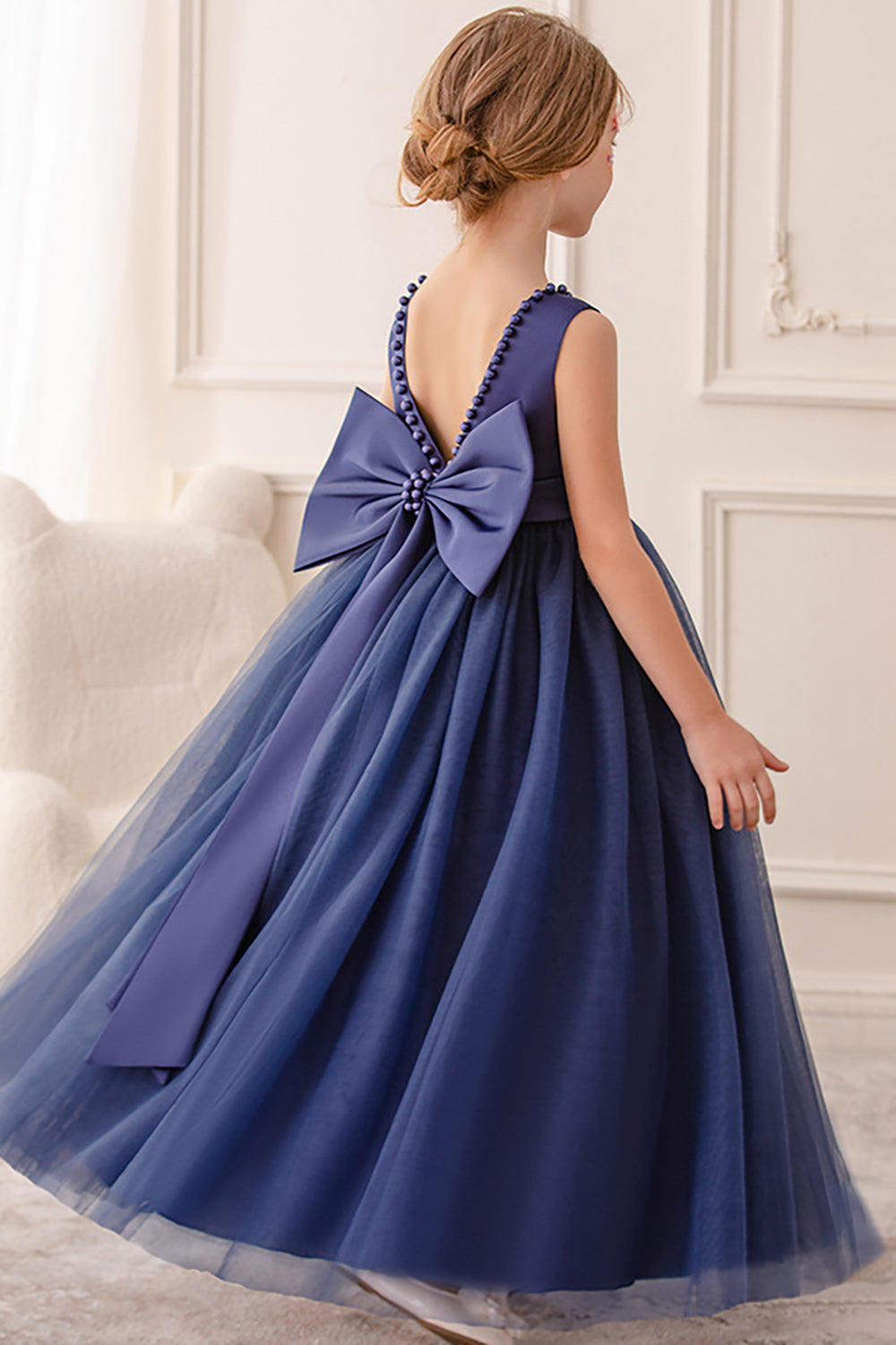 Vestido blanco de niña de flores Bowknot sin mangas de una línea con perlas