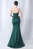 Vestido formal largo de novia de sirena negra con abertura