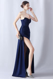 Vestido de fiesta de corsé largo sin tirantes de sirena azul marino con abertura