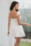 Vestido de graduación corto blanco simple de línea A