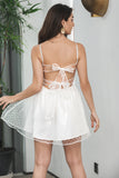 Vestido corto de graduación blanco con tirantes de espagueti de línea A