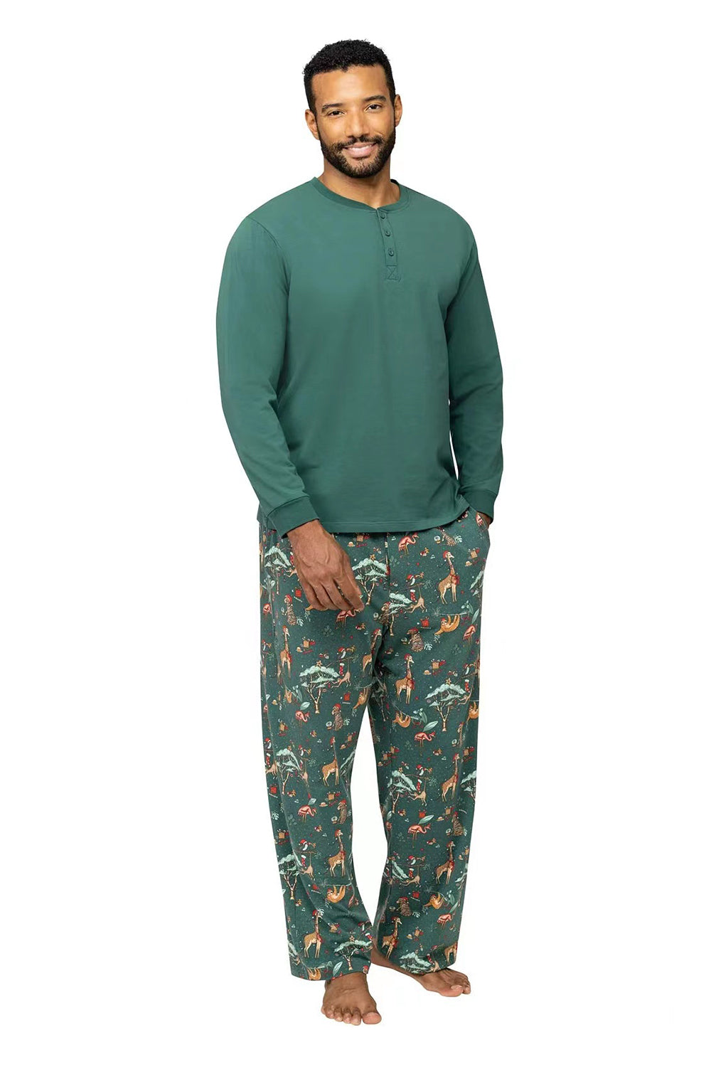 Conjunto de pijama a juego verde oscuro animal print