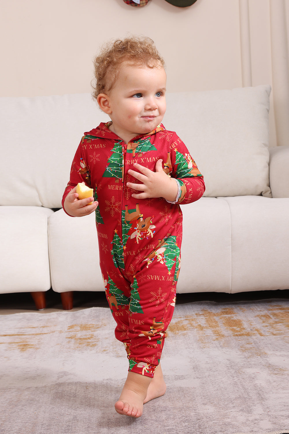 Pijama de una pieza de Navidad con estampado de árbol de Navidad rojo