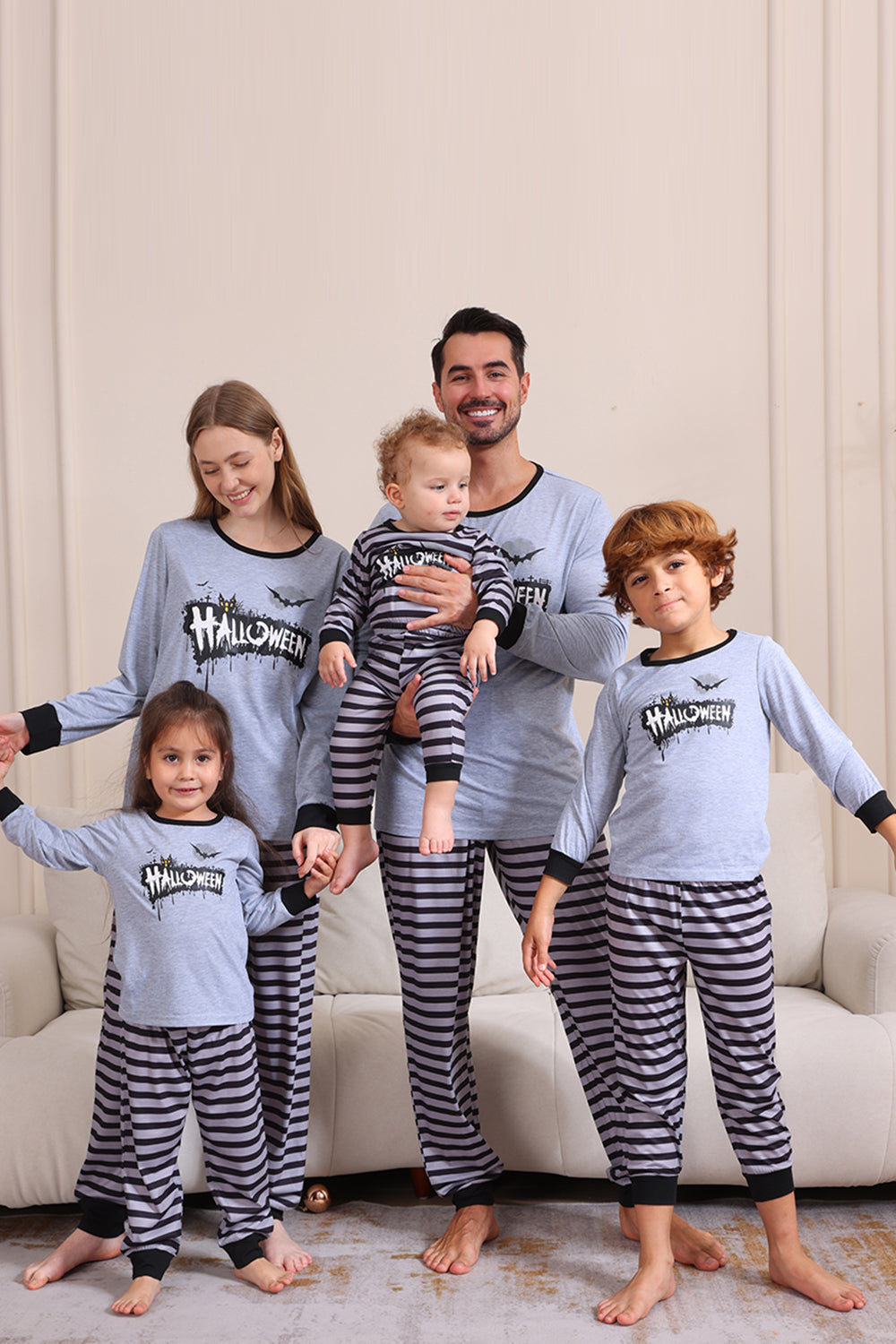 Conjunto de pijama familiar gris Happy Halloween