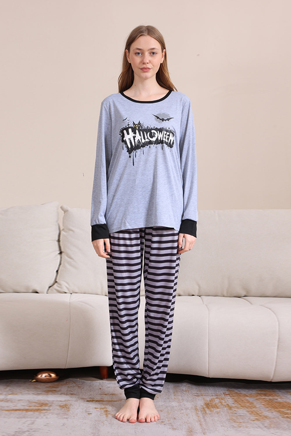 Conjunto de pijama familiar gris Happy Halloween