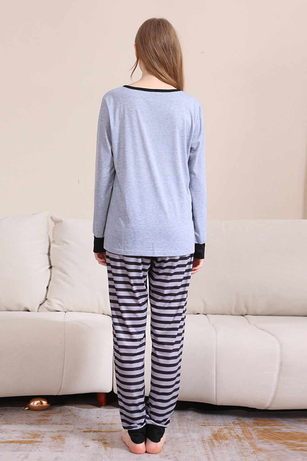 Conjunto de pijama familiar gris Happy Halloween