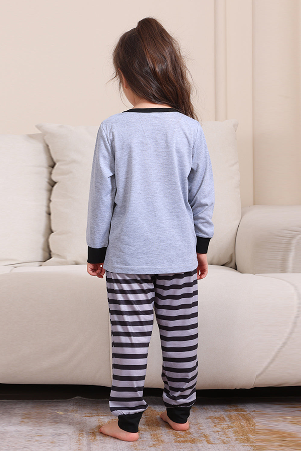 Conjunto de pijama familiar gris Happy Halloween