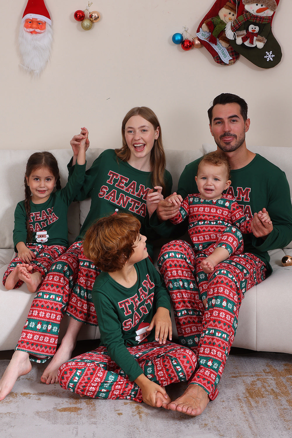 Conjunto de pijama familiar navideño verde oscuro a juego