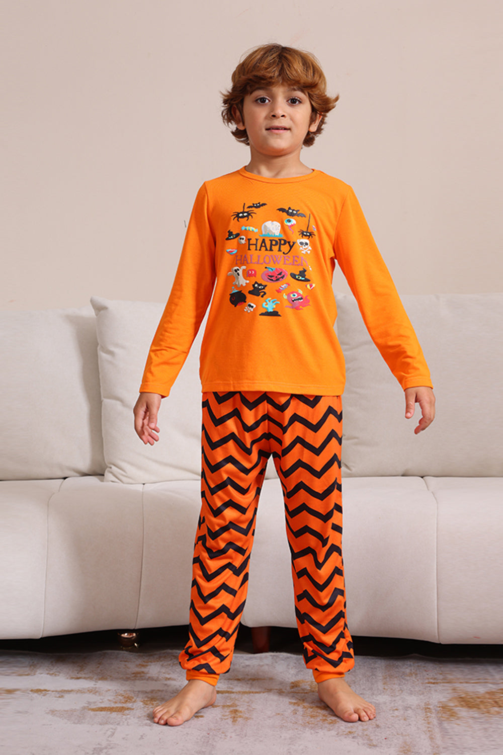 Pijama familiar de Halloween a rayas naranjas
