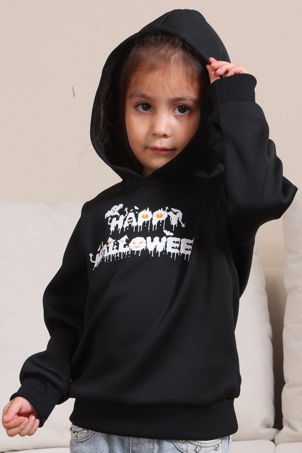 Sudaderas familiares con capucha con estampado de texto de Halloween negro