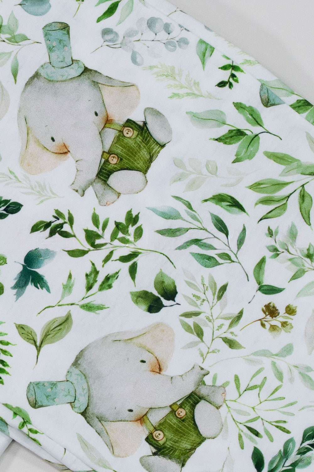 Pijamas familiares de manga corta estampados en verde oscuro a juego