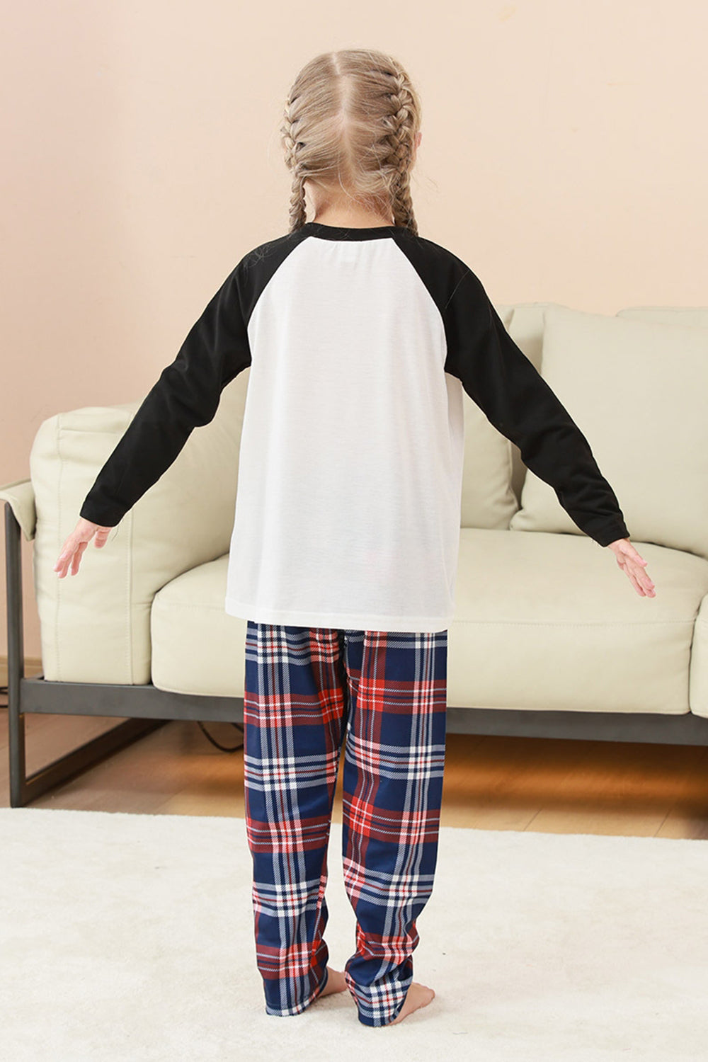 Pijamas de Navidad familiares con estampado de árbol en blanco y negro