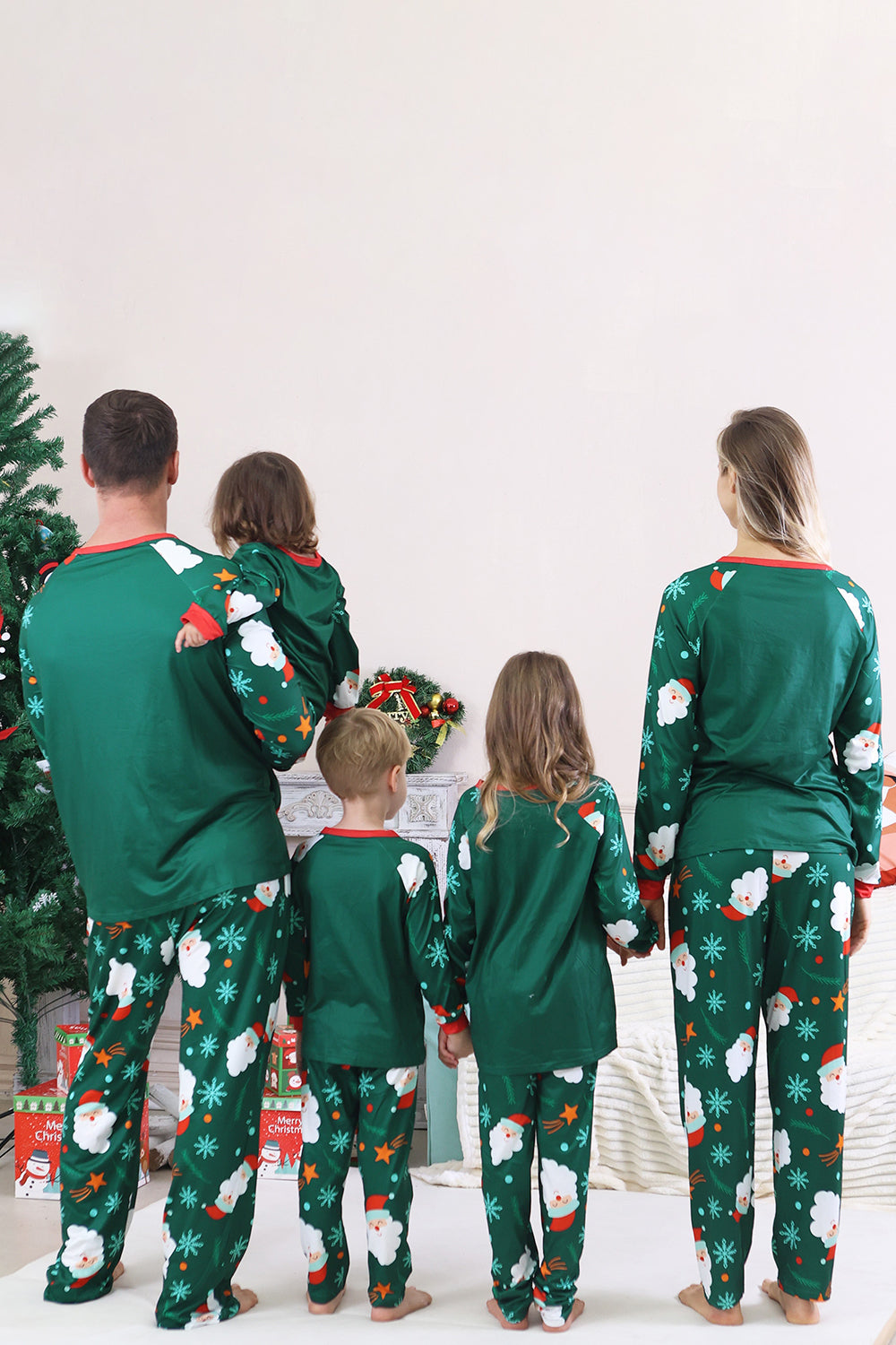 Pijamas de Navidad Familiares de Manga Larga con Estampado de Santa Verde Oscuro