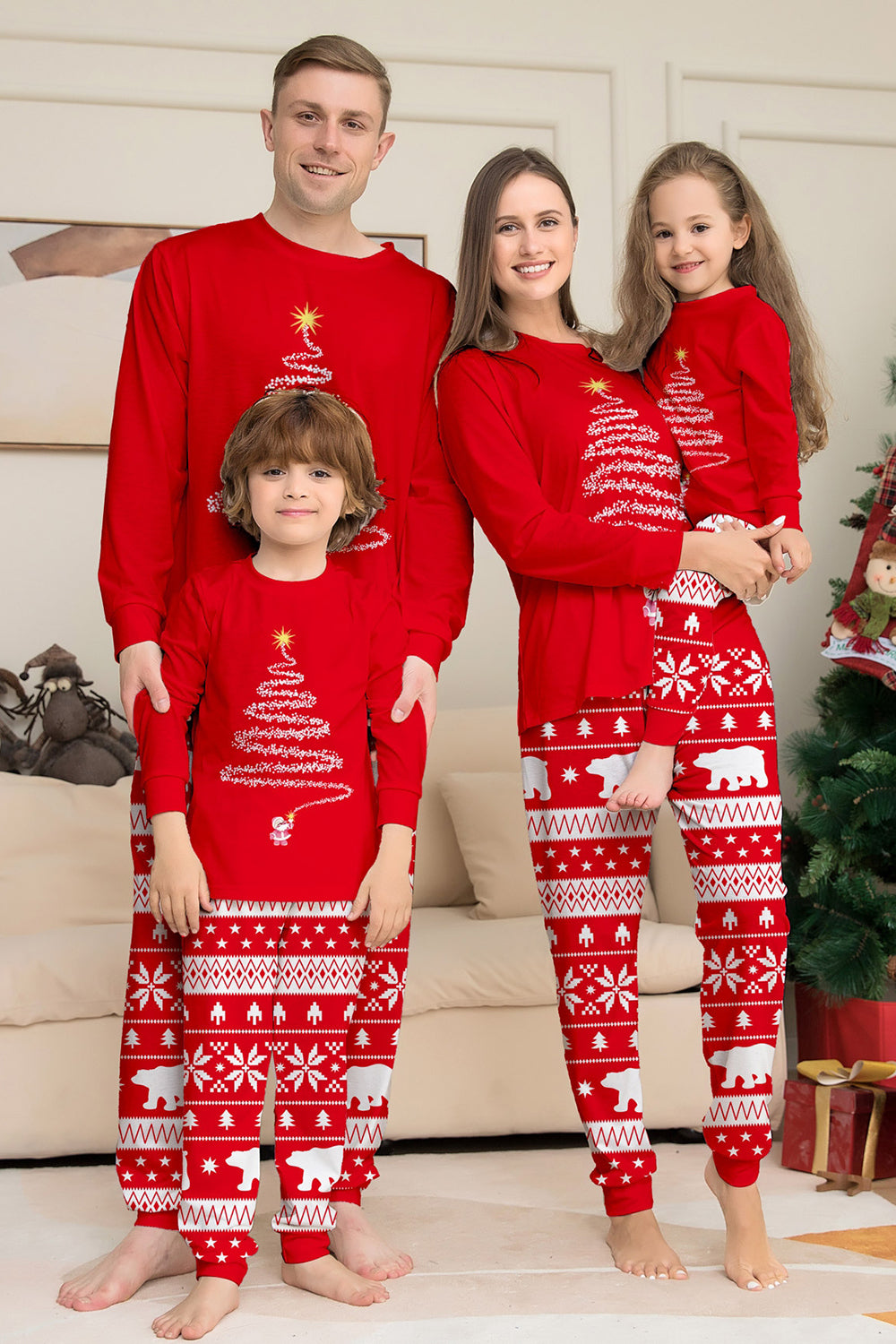Pijamas de Navidad a juego de manga larga con árbol estampado rojo