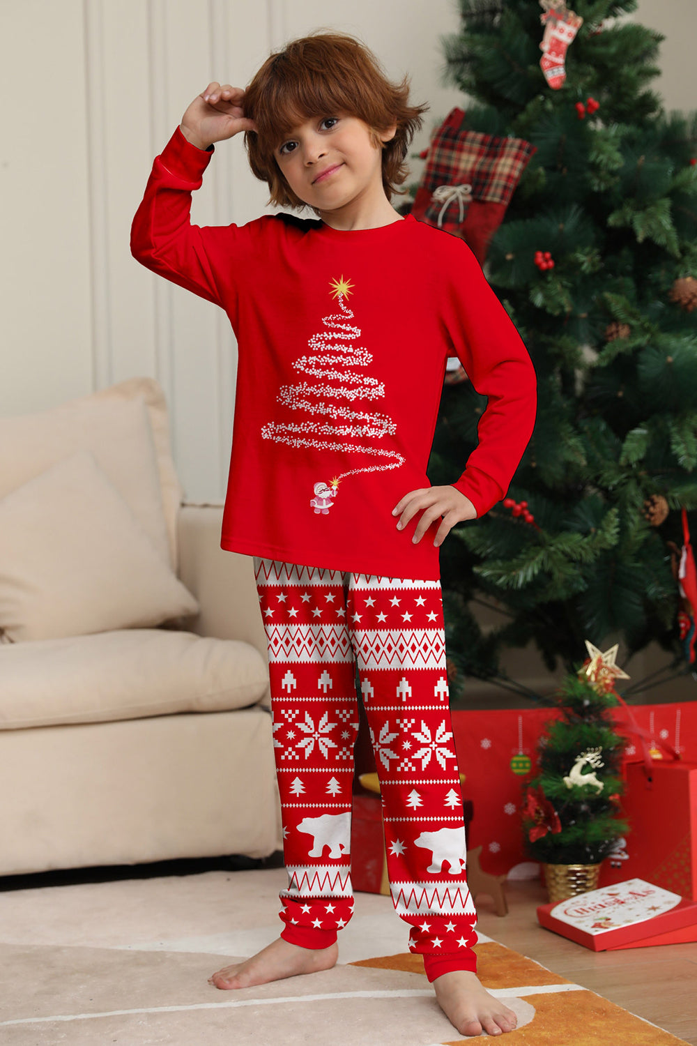 Pijamas de Navidad a juego de manga larga con árbol estampado rojo