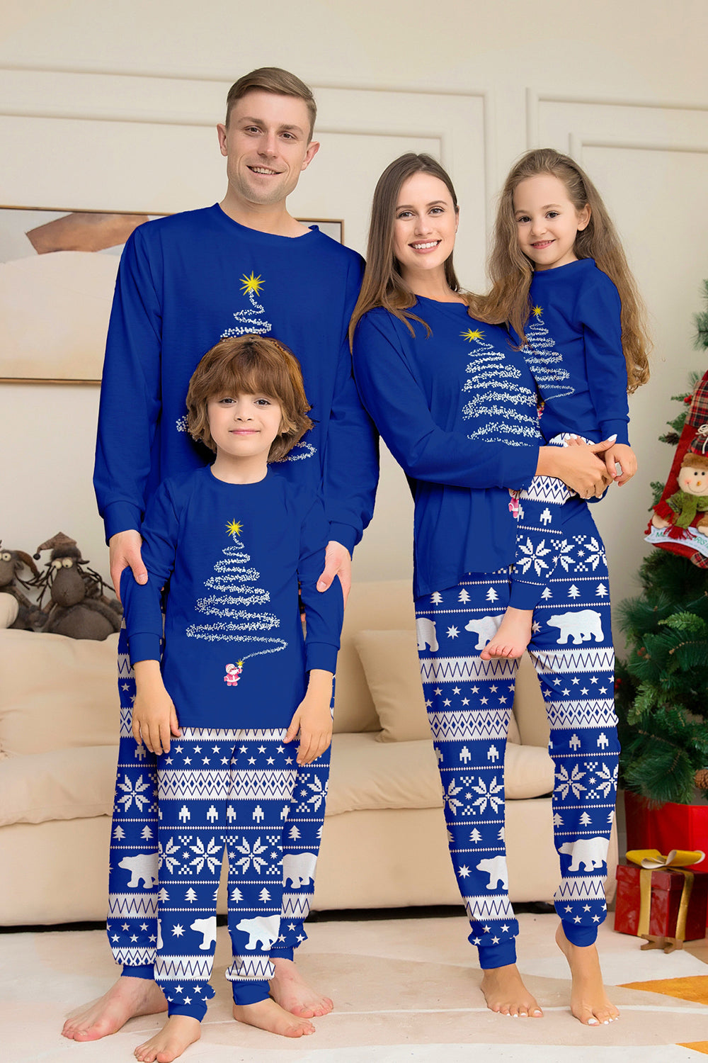 Pijamas de Navidad a juego de manga larga con árbol estampado rojo