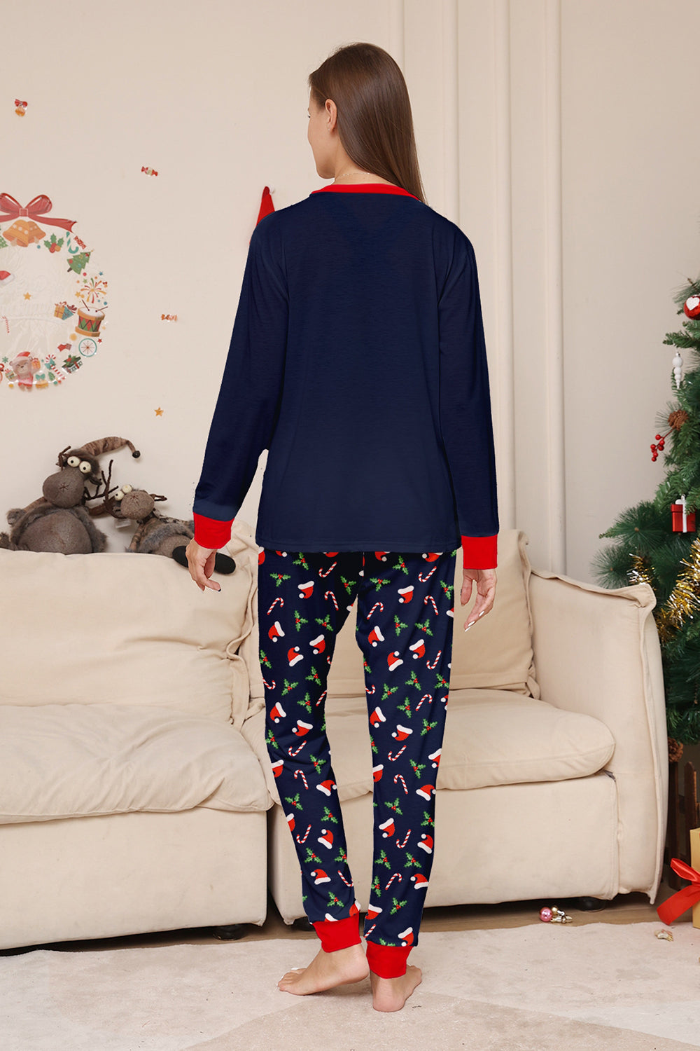 Conjunto de pijamas a juego con estampado de feliz Navidad en azul marino