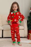 Conjunto de pijamas a juego para familias con estampado rojo acogedor de Navidad