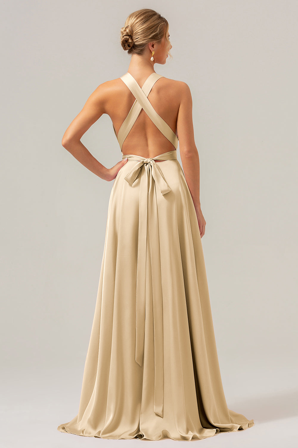 Vestido de dama de honor largo de satén sin espalda con escote en V rosa A Line con abertura