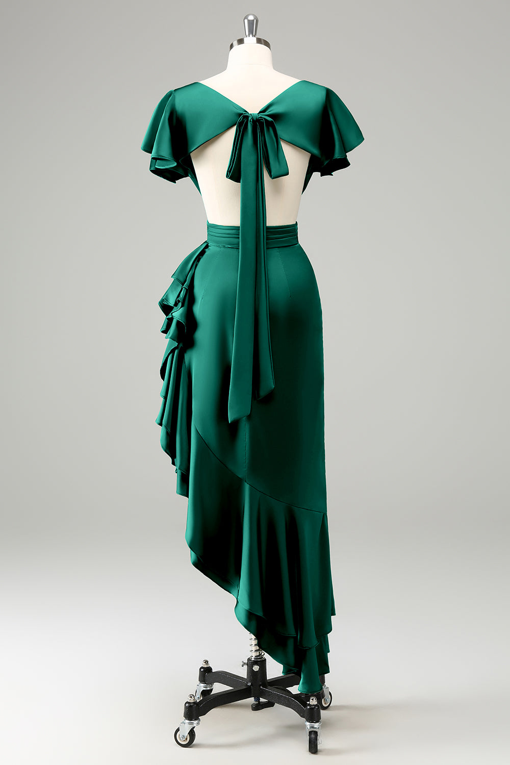 Vestido de invitada de boda de satén con cuello en V verde oscuro con volantes
