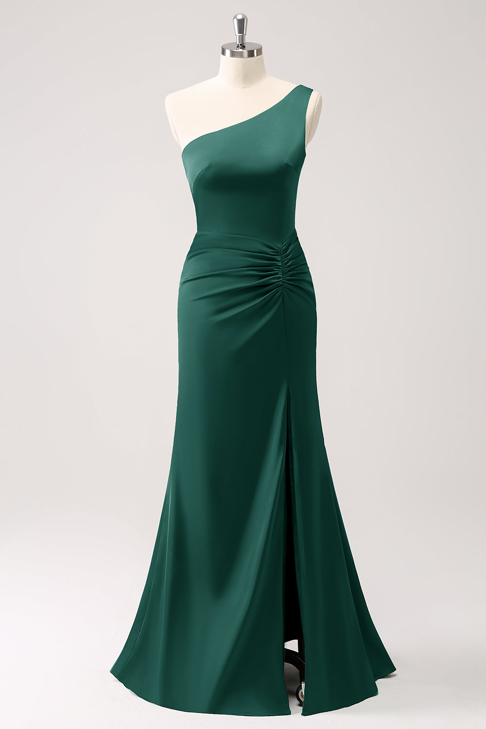 Vestido largo de dama de honor de satén de un hombro verde oliva