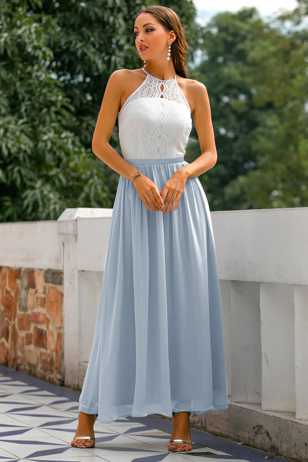 Vestido largo con espalda abierta gris