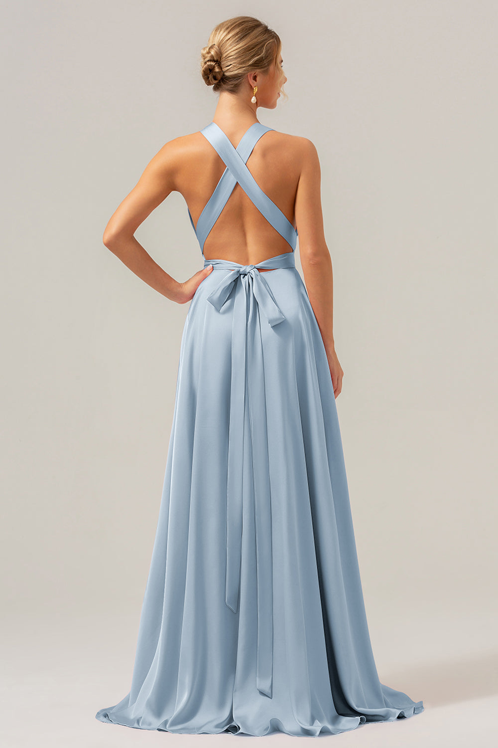 Vestido de dama de honor largo de satén sin espalda con escote en V rosa A Line con abertura