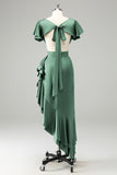 Vestido de invitada de boda de satén con cuello en V verde oscuro con volantes