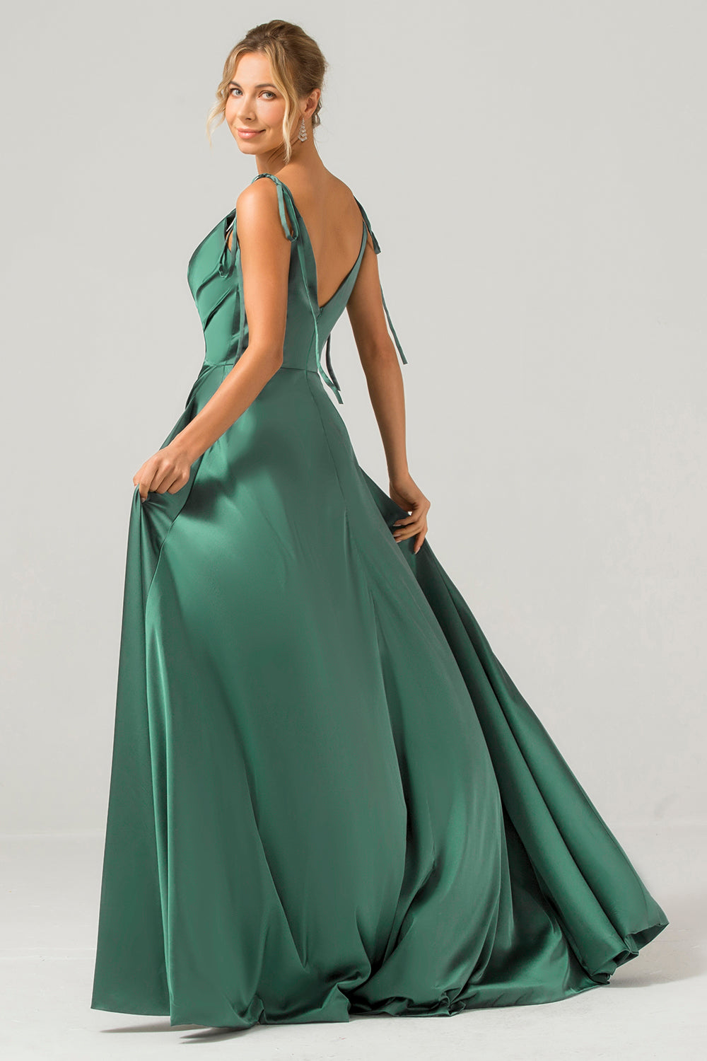 Vestido largo de dama de honor fruncido con tirantes finos de línea A rosa polvorienta con abertura