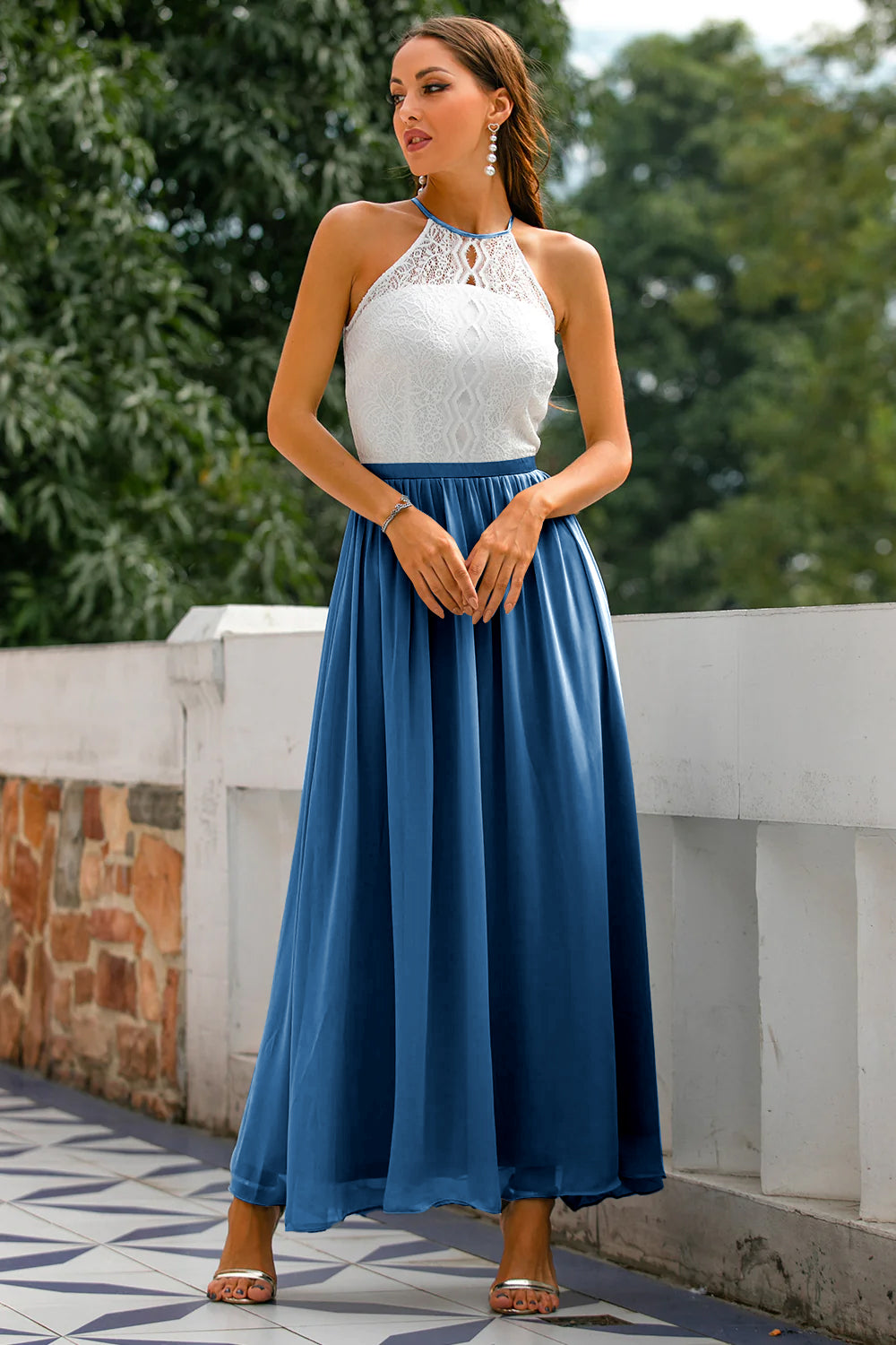 Vestido largo con espalda abierta gris