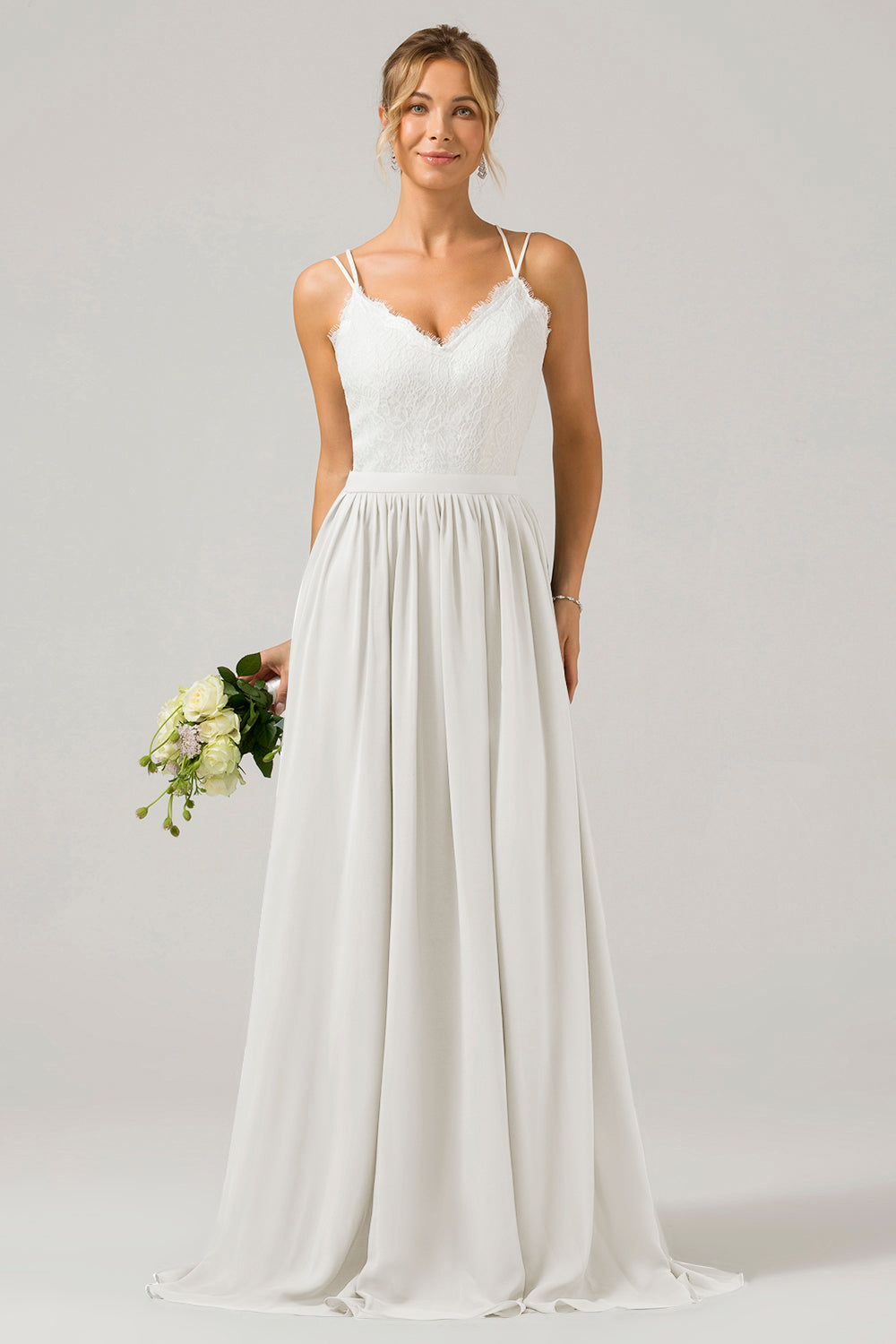 Vestido de dama de honor largo de gasa boho con espalda abierta de azul polvoriento con encaje
