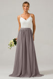 Vestido de dama de honor largo de gasa boho con espalda abierta de plata con encaje