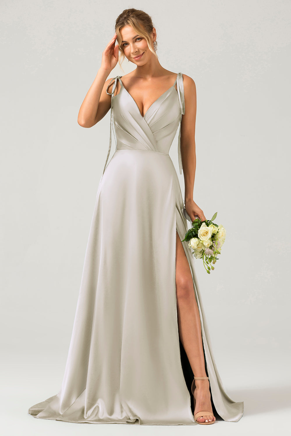 Vestido largo de dama de honor fruncido con tirantes finos de línea A rosa polvorienta con abertura