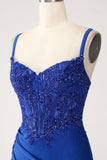 Vestido de fiesta largo con tirantes largos de sirena azul real con purpurina y apliques