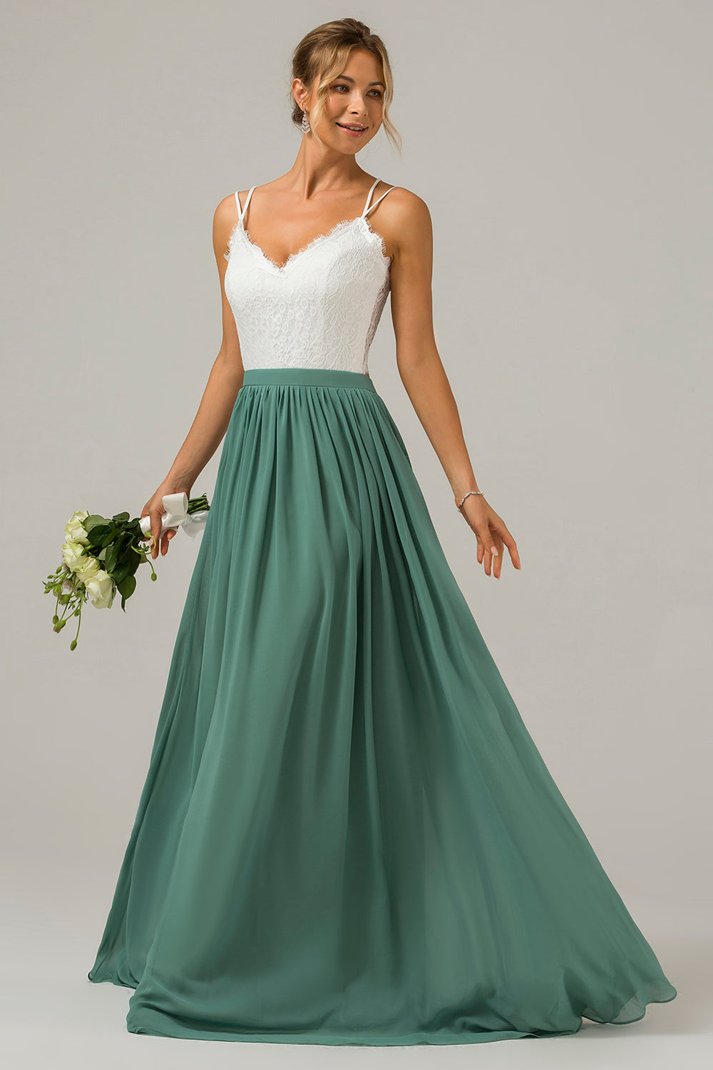 Vestido de dama de honor largo de gasa boho con espalda abierta de eucalipto con encaje