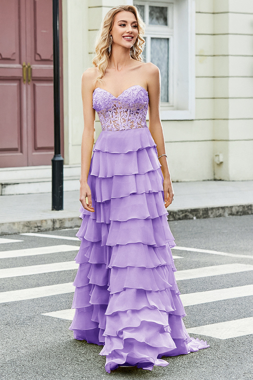 Precioso Vestido De Fiesta De Corsé Amarillo De Novia De Una Línea Con Volantes De Apliques