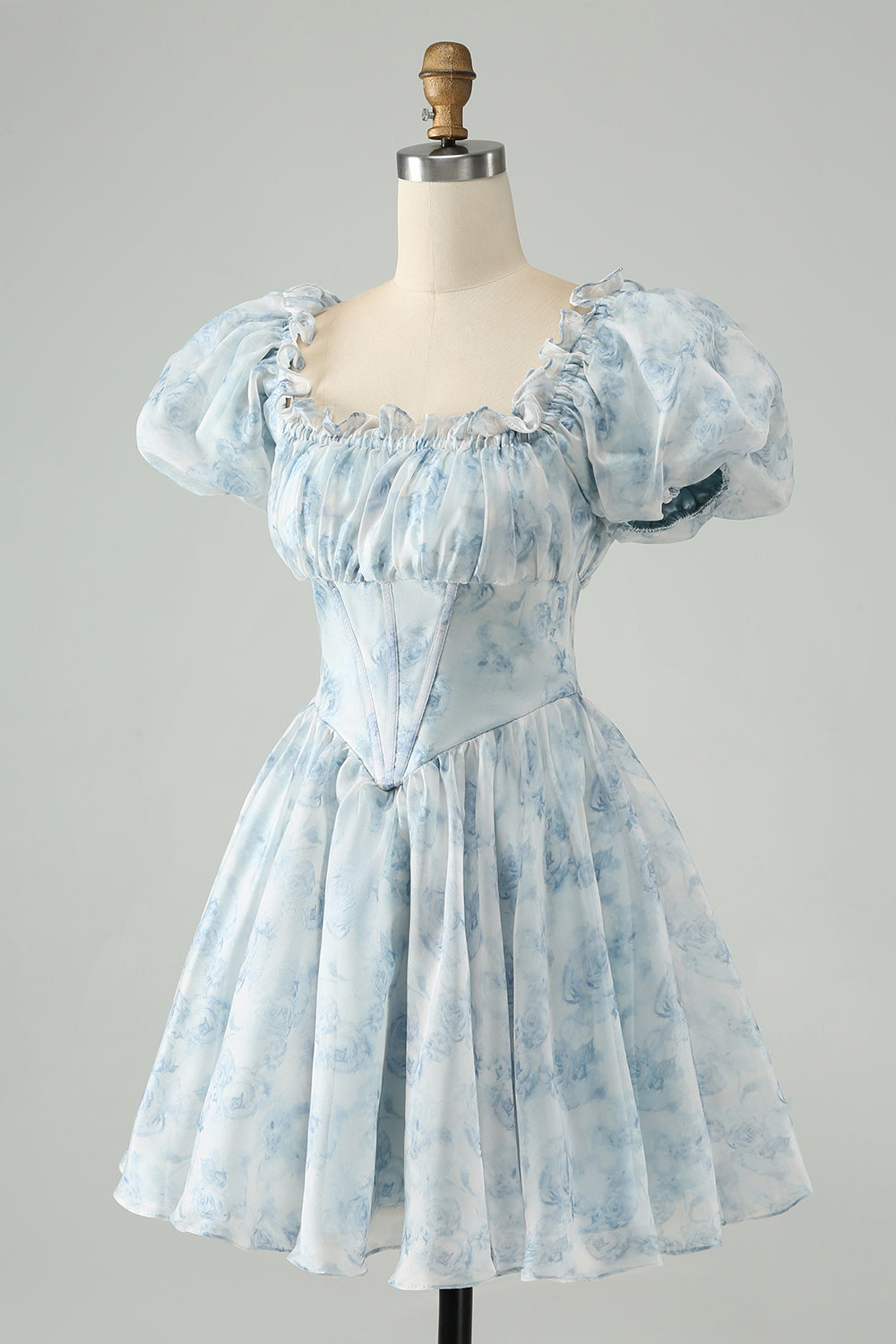 Vestido de cóctel corto con volantes florales y cuello cuadrado verde claro
