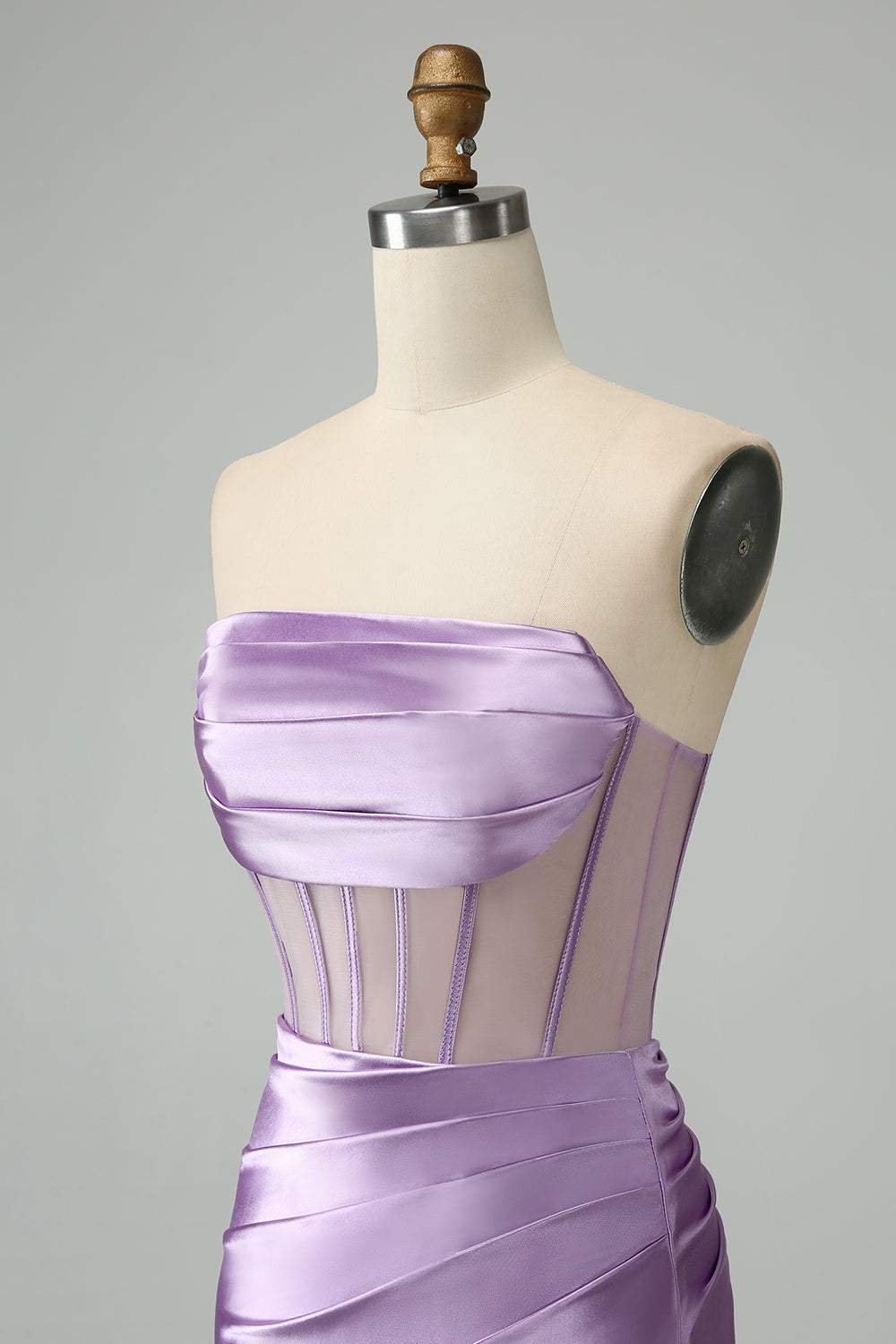 Vestido de fiesta corto sin tirantes con corsé ajustado verde oscuro
