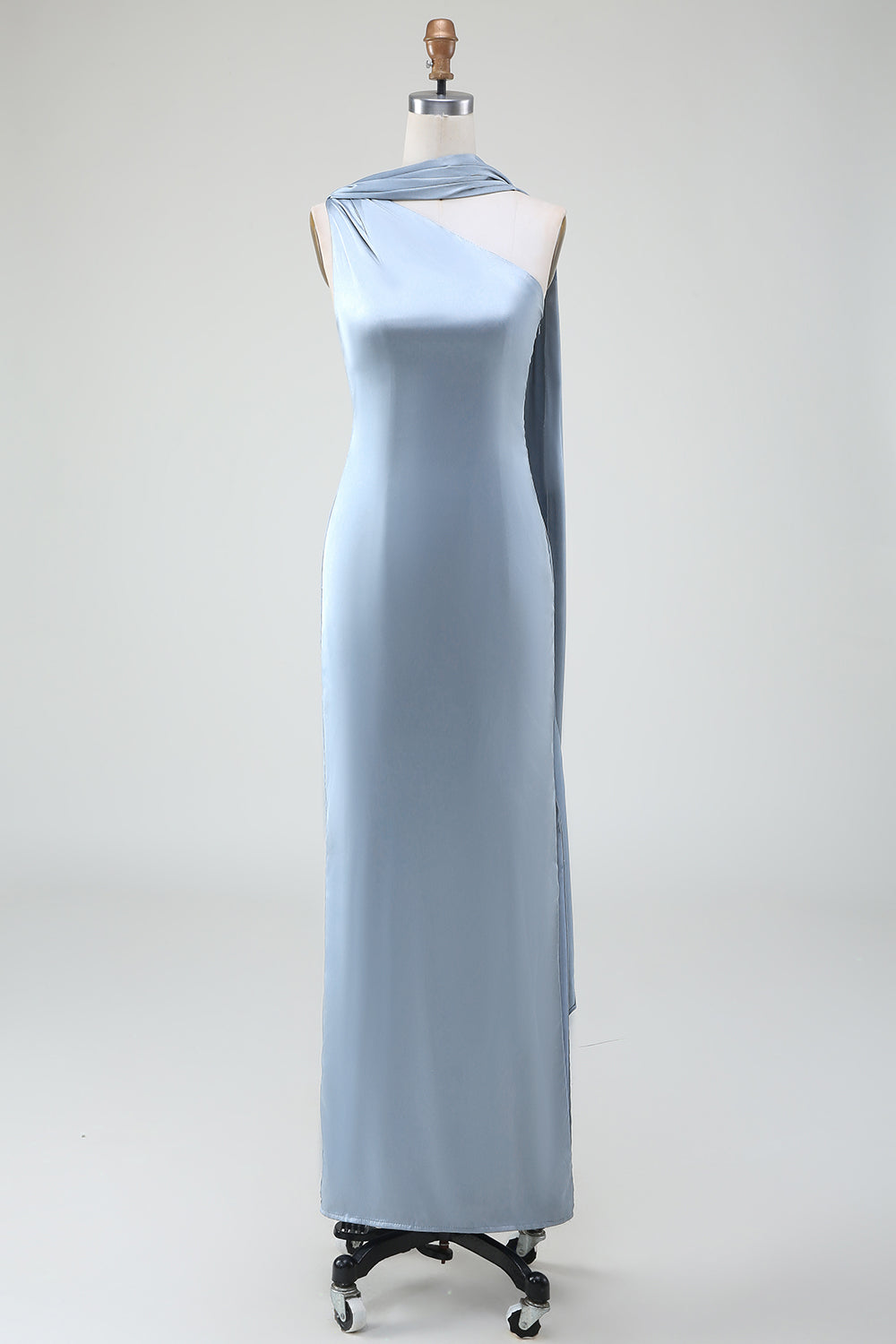 Vaina Vestido de dama de honor azul largo de satén de un hombro