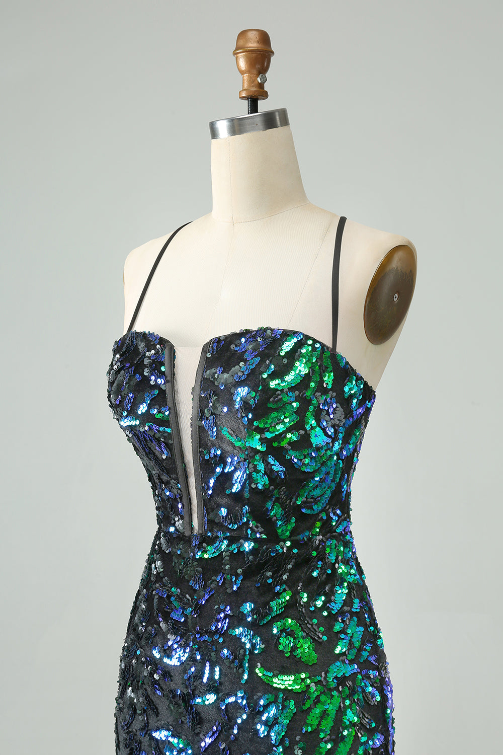Vestido de cóctel corto con lentejuelas y tirantes finos ajustado fucsia brillante