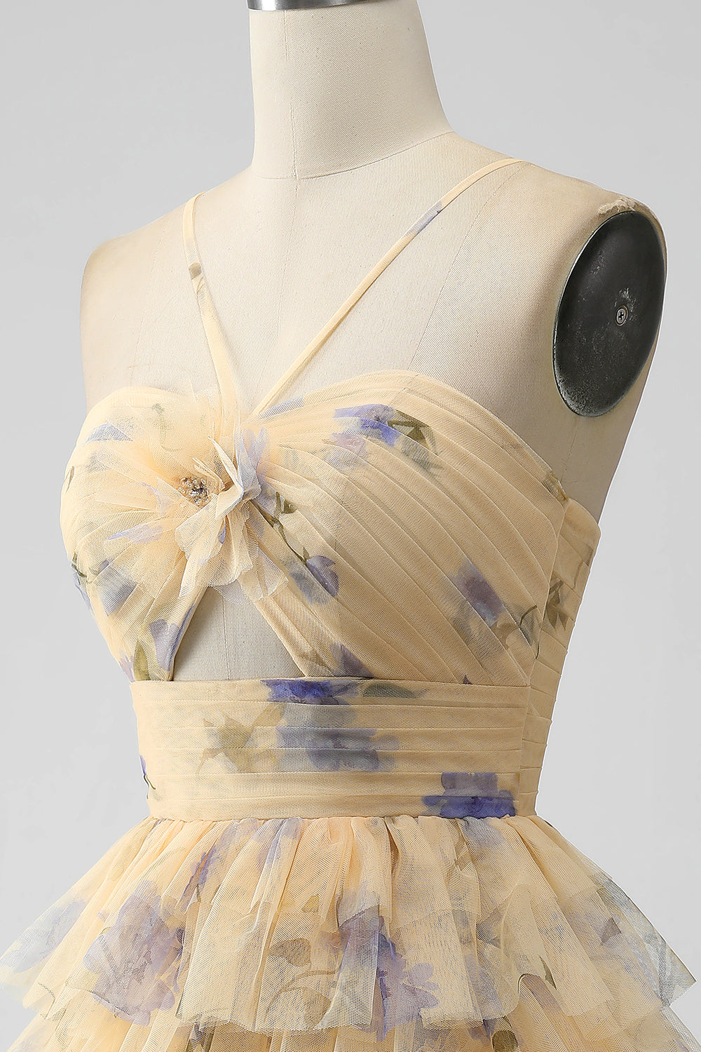 Vestido de regreso a casa corto de tul corto halter de línea amarilla