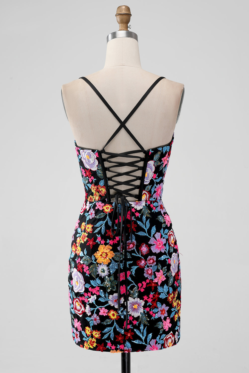 Vestido corto de regreso a casa con cuello en V con cuello en V negro