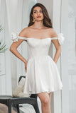 Vestido corto de graduación con corsé de línea A blanco con volantes