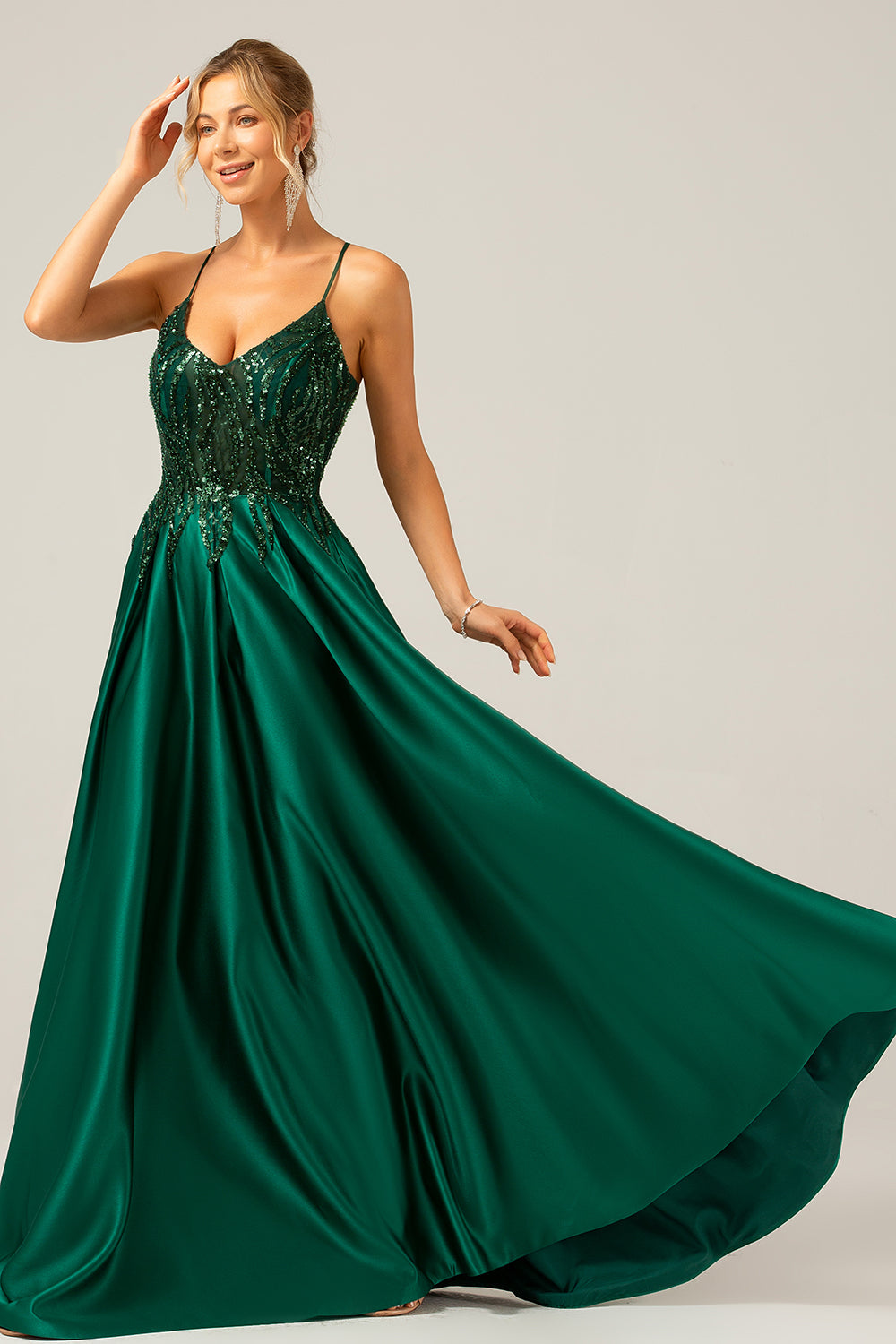 Vestido largo de fiesta con tirantes finos de corte A verde oscuro brillante con bolsillos