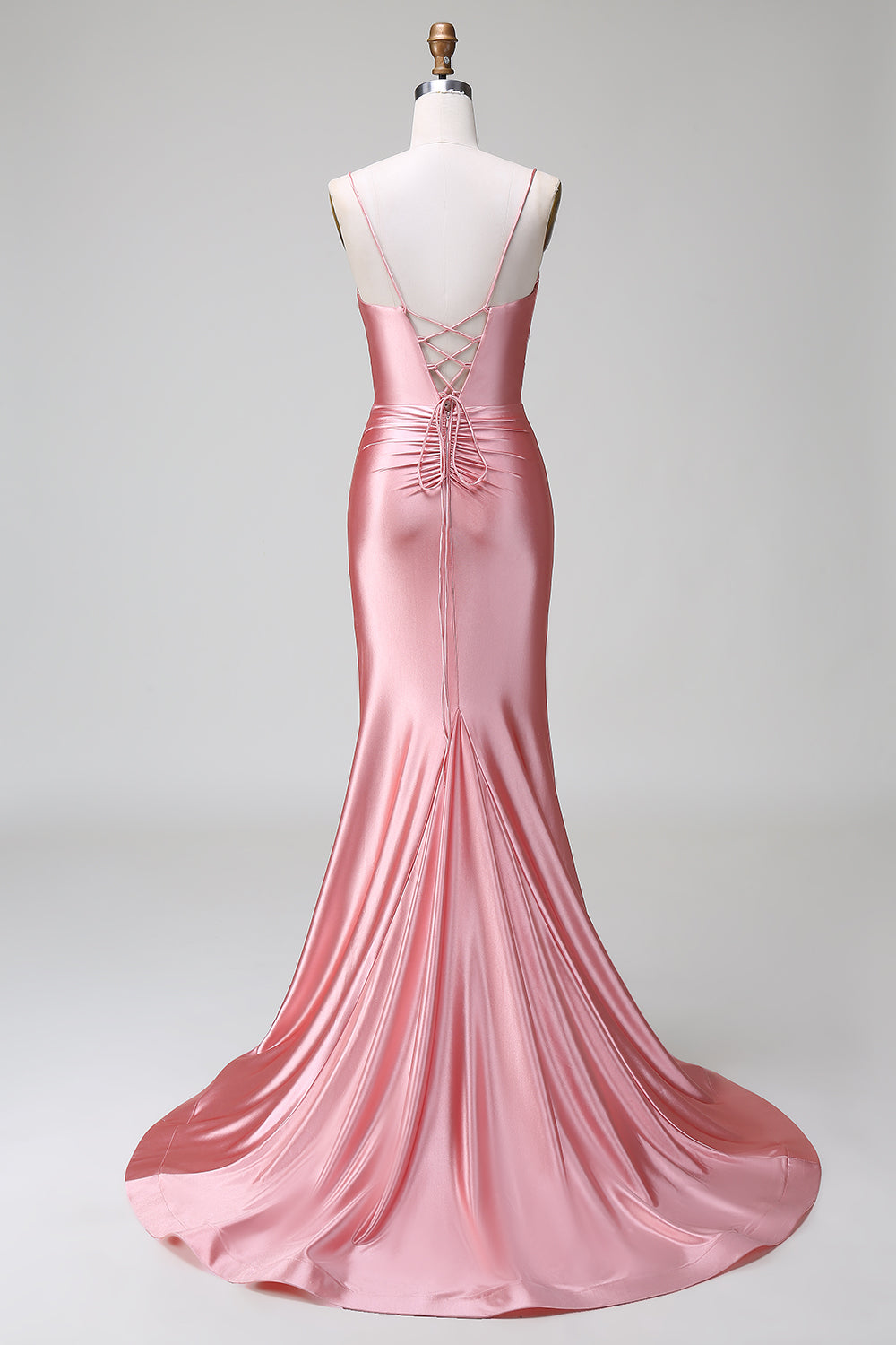 Vestido de fiesta de satén con tirantes de sirena y rubor con abertura