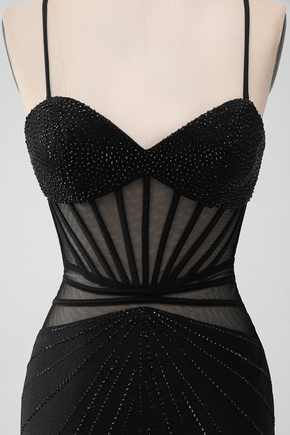Vestido de regreso a casa con corsé de tirantes finos ajustados negros con abalorios